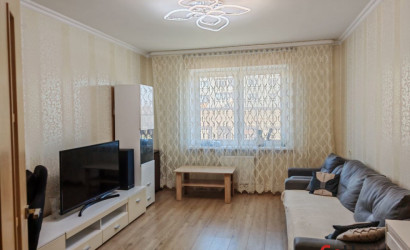 Купить 3-комнатную квартиру, Пинск, Полесская, 72. Фото 2