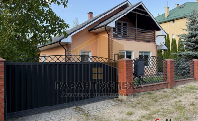 Купить дом, Брест, ул. Мусоргского, 10.12 соток. Фото 1