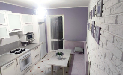 Снять 1-комнатную квартиру на сутки, Брест, Ул. Сальникова д. 34. Фото 1