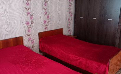 Снять 2-комнатную квартиру на сутки, Островец, ул Володарского д. 41. Фото 2