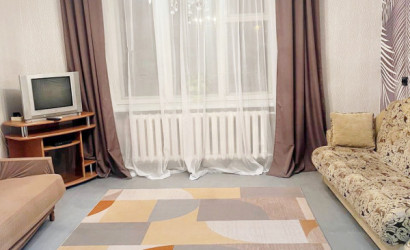 Снять 3-комнатную квартиру на сутки, Жодино, 50 лет Октября. Фото 2