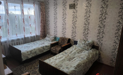 Снять 3-комнатную квартиру на сутки, Островец, Карла Маркса ул, 40. Фото 1