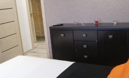 Снять 2-комнатную квартиру на сутки, Несвиж, 1-е мая 38. Фото 2