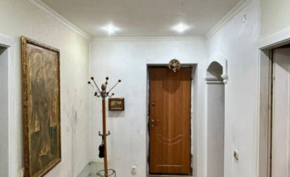 Купить 3-комнатную квартиру, Белое Озеро. Фото 9