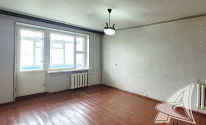  5-этаж.(30.4 м2), Брест(бульвар Космонавтов, д. 64)