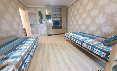 Снять 2-комнатную квартиру на сутки, Марьина Горка, Новая Заря 40. Фото 3