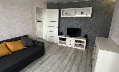 Снять 2-комнатную квартиру на сутки, Поставы, Советская 94. Фото 1