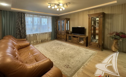 Купить 3-комнатную квартиру, Брест, Центр, ул. Гоголя. Фото 1