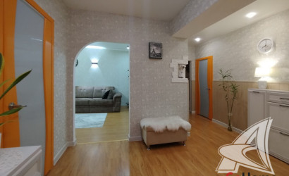 Купить 3-комнатную квартиру, Кобрин, , . Фото 6