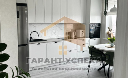 Купить 3-комнатную квартиру, Брест, ул. Героев обороны Брестской крепости, д. . Фото 1