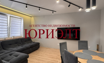 Купить 4-комнатную квартиру, Брест, Грюнвальдская. Фото 1