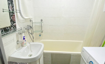 Снять 4-комнатную квартиру на сутки, Пружаны, 8 Марта, дом 9. Фото 9