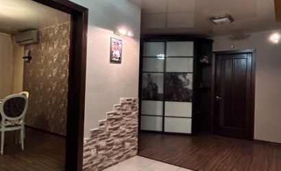 Купить 4-комнатную квартиру, Речица, Советская. Фото 1