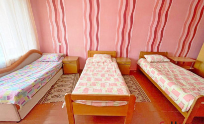 Снять 3-комнатную квартиру на сутки, Крупки, Чапаева улица. Фото 1