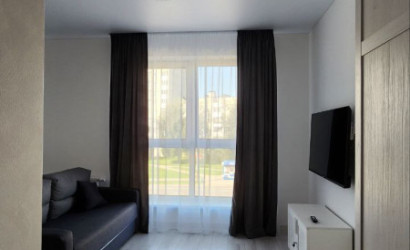 Снять 1-комнатную квартиру на сутки, Кобрин, Интернациональная, 99. Фото 1