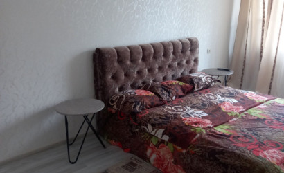 Снять 2-комнатную квартиру на сутки, Борисов, 50 лет БССР, д.1. Фото 1