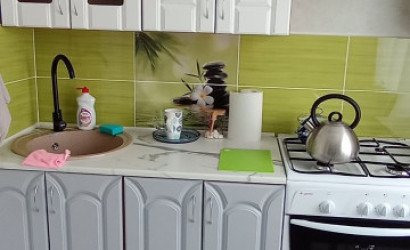 Снять 2-комнатную квартиру на сутки, Новолукомль, Энергетиков 29. Фото 8