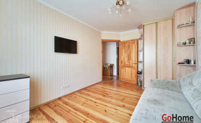 Купить 3-комнатную квартиру, Заречье, Зареченская ул., 43. Фото 3