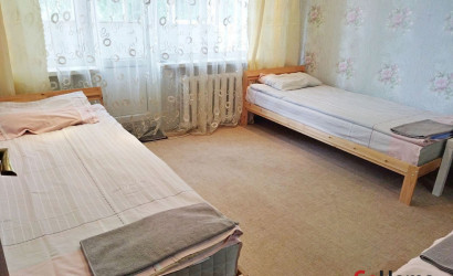 Снять 1-комнатную квартиру на сутки, Лоев, улица Комсомольская. Фото 2