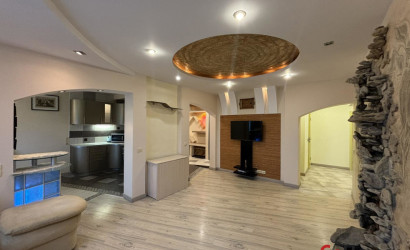 Купить 3-комнатную квартиру, Гродно, Победы, 36. Фото 2