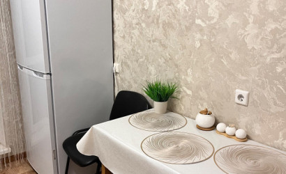 Снять 2-комнатную квартиру на сутки, Островец, Парковая 3. Фото 9