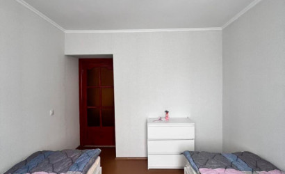 Снять 2-комнатную квартиру на сутки, Слуцк, Чехова, дом 59. Фото 4