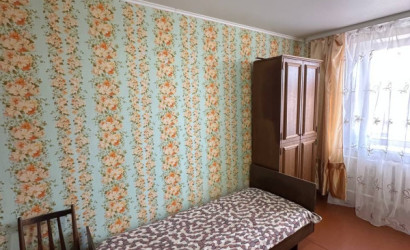 Снять 3-комнатную квартиру на сутки, Петриков, Коммунистическая, 1. Фото 1