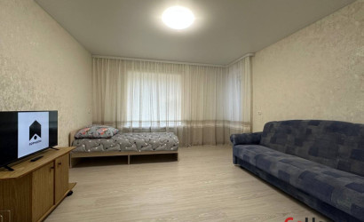 Снять 2-комнатную квартиру на сутки, Лепель, Чуйкова, 113. Фото 1