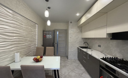 Купить 3-комнатную квартиру, Гродно, Виктора Глухова, 24. Фото 2