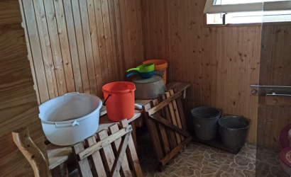 Купить дом в деревне, Юхновка, Центральная 10, 30 соток. Фото 2