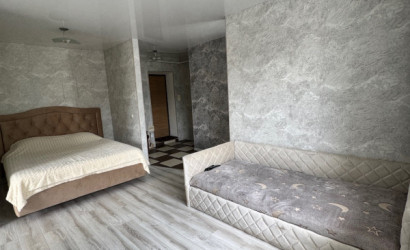 Снять 2-комнатную квартиру на сутки, Барановичи, Ленина, дом 3. Фото 1