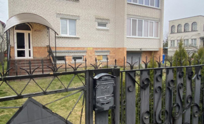 Купить дом, Пинск, Слободская, 9.5 соток. Фото 1