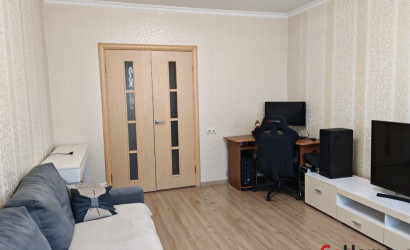 Купить 3-комнатную квартиру, Пинск, Полесская, 72. Фото 3