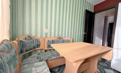 Снять 2-комнатную квартиру на сутки, Дзержинск, Кирова улица. Фото 2