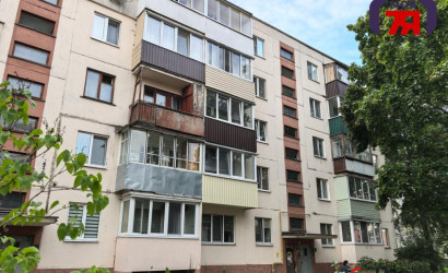 Купить 3-комнатную квартиру, Солигорск, Козлова ул., 36. Фото 4