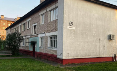  5-этаж.(43.8 м2), Слуцк(Ленина ул., 154)