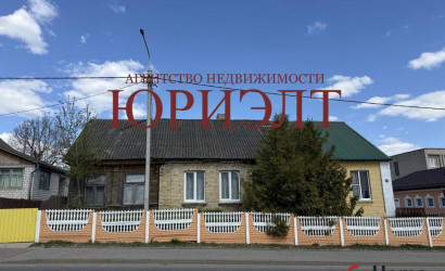 Купить 4-комнатную квартиру, Зельва, Советская, 19. Фото 1