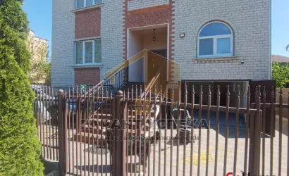  2-этаж.(287 м2), Брест(пер. Гагарина)
