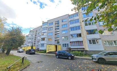 Купить 3-комнатную квартиру, Барановичи, Жукова ул., 8. Фото 1
