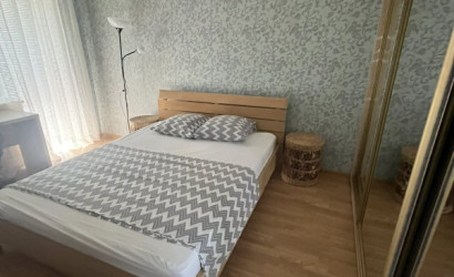 Снять 2-комнатную квартиру на сутки, Жлобин, Микрорайон 16, Дом 38. Фото 1