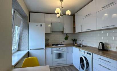 Снять 2-комнатную квартиру на сутки, Могилев, ул. Челюскинцев, д. 39. Фото 1