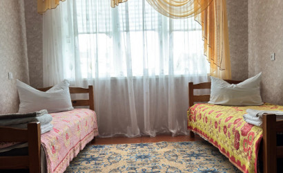 Снять 1-комнатную квартиру на сутки, Кобрин, Дружбы,9. Фото 1