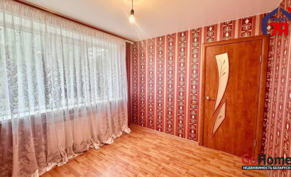 Купить 3-комнатную квартиру, Слуцк, Жукова ул., 13. Фото 3