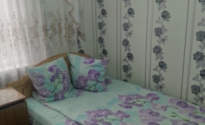 Снять 2-комнатную квартиру на сутки, Клецк, Строителей 3/17. Фото 2