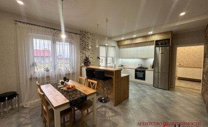 Купить коттедж, Збироги, Новая, 18 соток. Фото 2