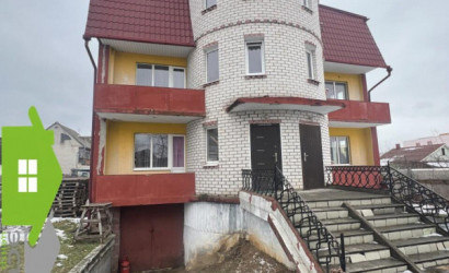 Купить 4-комнатную квартиру, Лида, Лупова ул., 25. Фото 3