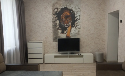 Снять 2-комнатную квартиру на сутки, Жлобин, Первомайская 30. Фото 1