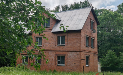 Купить коттедж, Лужесно, Листвиничная, 14 соток. Фото 2