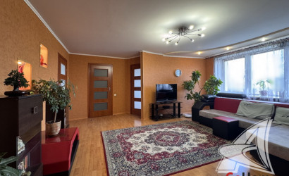 Купить 3-комнатную квартиру, Брест, Центр, пр-т Машерова. Фото 2