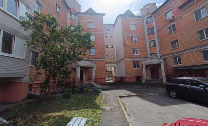 Купить 3-комнатную квартиру, Пинск, Суворова, 33. Фото 1